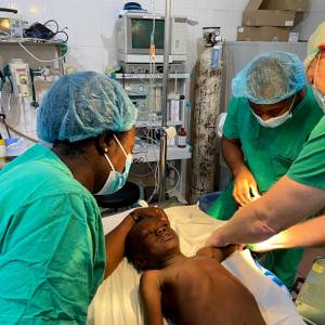 Erste HNO-Abteilung für Kinder in Bassar