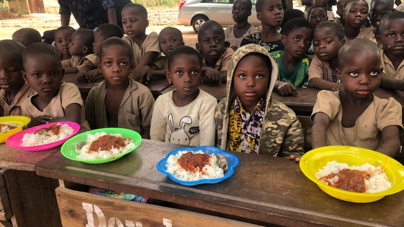 Bildung geht auch durch den Magen – neues Projekt: Schulessen